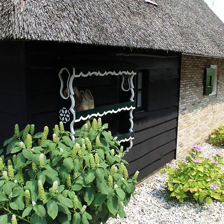 Appartement Het Kleine Huisje Met Bedstee Giethoorn Exterior photo
