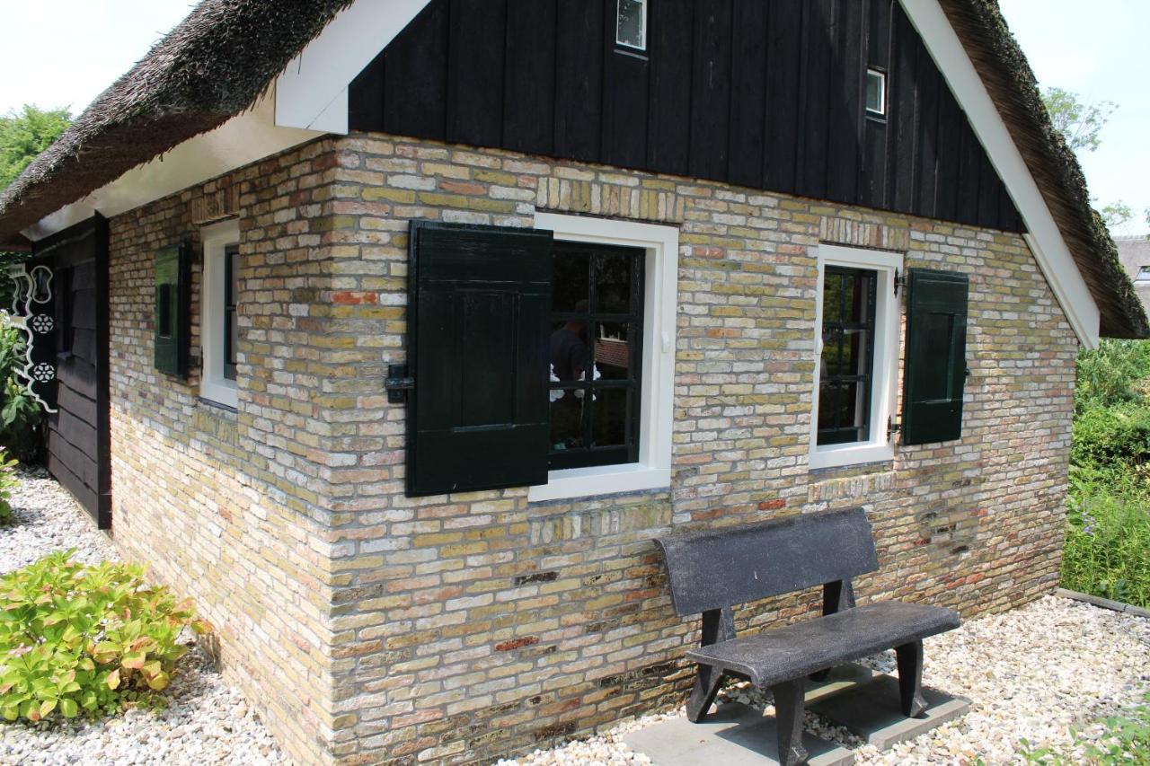 Appartement Het Kleine Huisje Met Bedstee Giethoorn Exterior photo